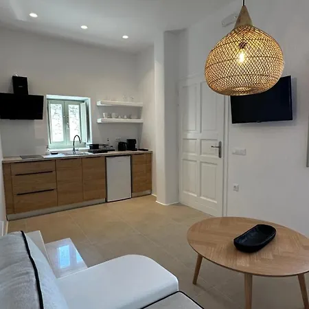 Quattro Venti Mykonos * トゥルロス